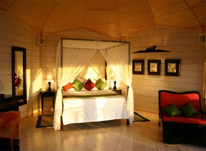 Hotel Komandoo Maldives Island Resort 4 **** / Shaviyani Atoll / les Maldives