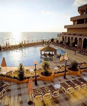 Hotel Radisson Sas Bay Point 4 **** sup. / St. Georges Bay / Malte