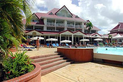 Hotel Village Pierre et Vacances 3 *** / Sainte Luce / Martinique