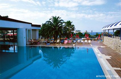 Hotel Club Palas 3 *** / Petrovac / Montngro