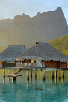 Hotel Sheraton Moorea Lagoon Resort and Spa 4 **** / Moorea