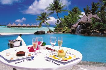 Hotel Intercontinental Moana Beach 5 *****/ Bora Bora