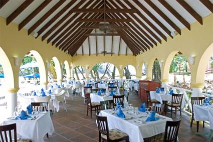 Hotel Almond Morgan Bay 4 **** / Castries / Choc Bay / Sainte Lucie