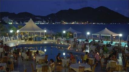 Hotel Sonesta Great Bay Beach Resort & Casino 4 **** / Philipsburg / Saint-Martin