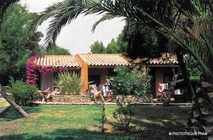 Hotel Agrustos Village 3 *** / Budoni / Sardaigne