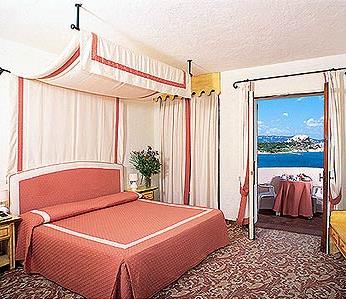 Grand Hotel Smeraldo Beach 4 **** / Rgion d' Olbia / Sardaigne