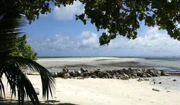 Hotel Palm Beach 2 ** / Praslin / Seychelles