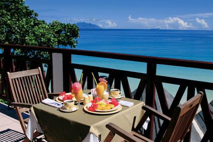 Hotel Le Coral Strand 3 *** / Mah / Seychelles