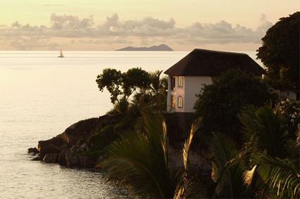 Hotel Sunset Beach 4 **** / Mah / Seychelles