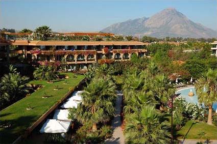 Hotel Acacia Resort 4 **** / Campofelice di Roccella / Sicile