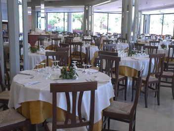 Hotel Fiesta Athne Palace 4 ****  / Campo Felice / Sicile