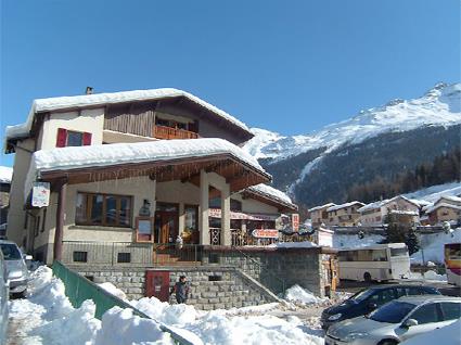 Hotel L'Etoile des Neiges 2 ** / Val Cenis / Savoie