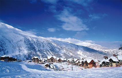 Hotel Les Carrettes 2 ** / Valmeinier / Savoie