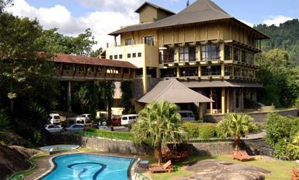 Hotel Earl's Regency 4 **** / Kandy / Sri Lanka