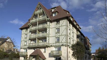 Thalasso & Spa Algotherm / Hotel Latitude La Villa Gardnia 3 *** / Deauville / Basse Normandie