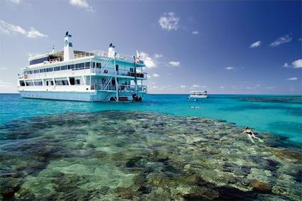 Croisire La Grande Barrire de Corail en Yacht  bord du Coral Princess / Cairns - Townsville / Le Queensland