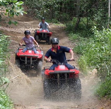 Cairns / Les Excursions Incontournables et Insolites / Balade en Quad dans la Rainforest / Queensland