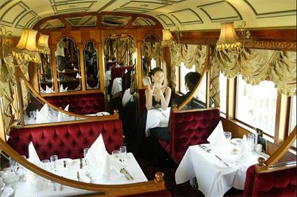 Melbourne / Excursions Incontournables / Dner  bord du colonial tramcar / Victoria 