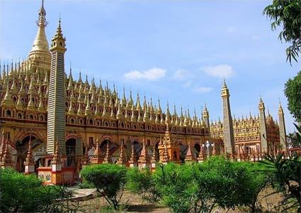 Les Excursions  Mandalay / Les fresques de Pow Win Daung / Birmanie