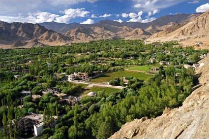 Le Penjab & l' Inde Himalayenne Les Excursions / Le Ladakh de villages en gompas / Inde 