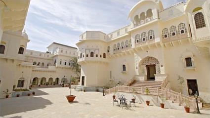 Hotel Alsisar Mahal 3 *** / Shekhawati / Rajasthan