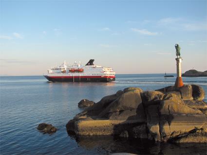 L'Express Ctier de Norvge / Croisire 13 jours La Majest du Monde Arctique  / Norvge ctire et Spitzberg