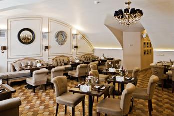 Hotel Aston 3 *** / St-Ptersbourg / Russie