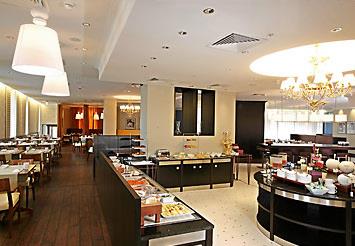 Hotel Marriott Courtyard Vasilievsky 4 **** / St-Ptersbourg / Russie