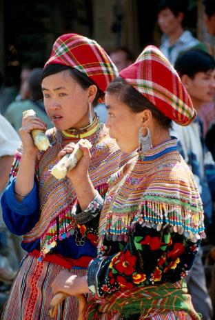 Circuit Vietnam Hors Sentiers / La balade des Hmong heureux / Vietnam