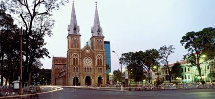 Les Excursions  Saigon / Saigon entre tradition et modernit / Vietnam