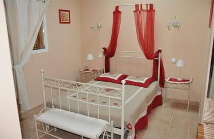 France / Location de vacances 4 **** / Cabannes / Bouches-du-Rhone 
