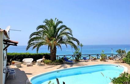 Italie/ Location de vacances 4 **** / Parghelia-Tropea / Calabre