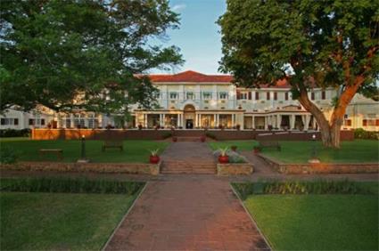 Hotel Victoria Falls 5 ***** / Les Chutes Victoria / Zimbabwe